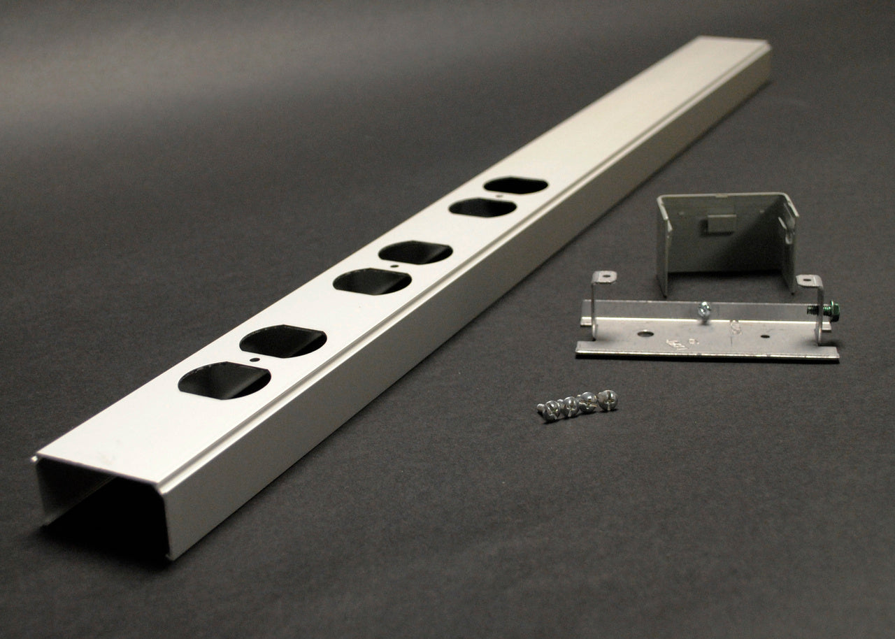 AMDTP-B - Wiremold - AMDTPB Communication Connectivity Cover in Ivory