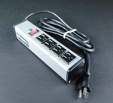 UL104BC - Wiremold - UL104BC PlugIn Outlet Center Unit