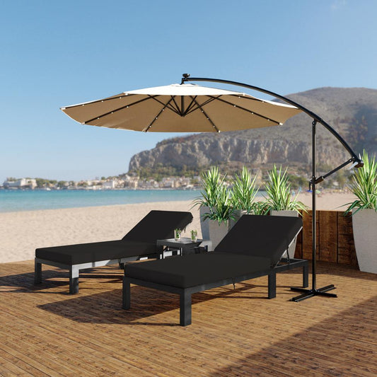 LeisureMod Chelsea Modern Aluminum Outdoor Chasie Lounge Chair with Cushions in Black