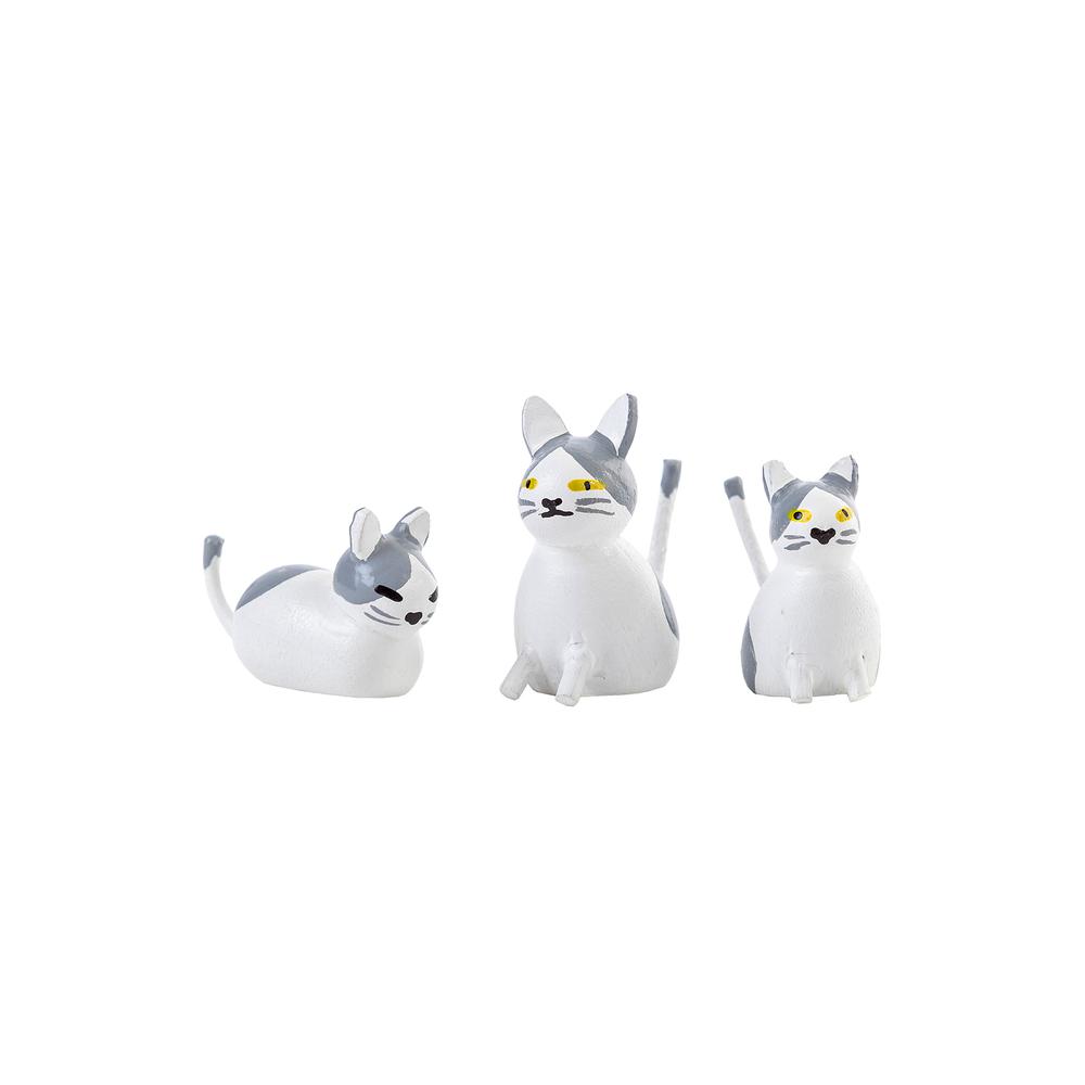 Dregeno Easter Figures - Cat Family - 1.75"H x 1.5"W x 1.25"D