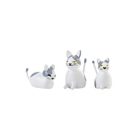 Dregeno Easter Figures - Cat Family - 1.75"H x 1.5"W x 1.25"D