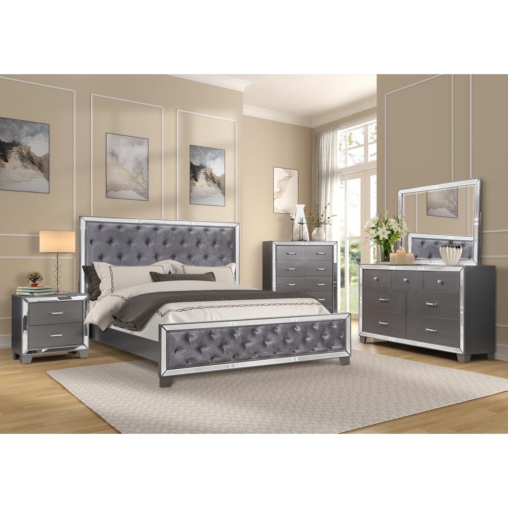 Best Master Furniture Beronica 5 Piece Tufted Wood King Bedroom Set in Silver